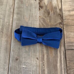Class Club Navy Velcro Bow Tie for Toddler/Kid